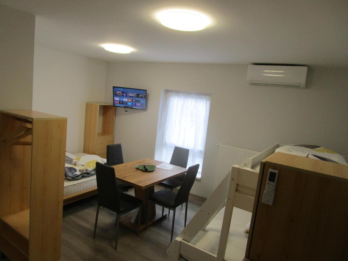 Veroland Maganszallashely Hodmezovasarhely Ngoại thất bức ảnh